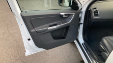 Volvo Xc60 D4 [190] SE Lux Nav 5dr Geartronic Diesel Estate